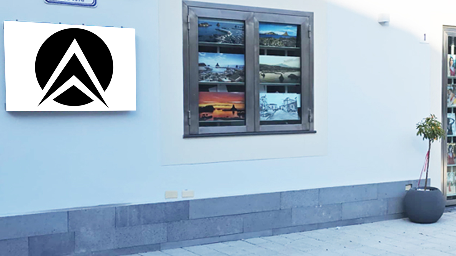 ACI CASTELLO - PIAZZA L. VISCONTI REGISTA, 1